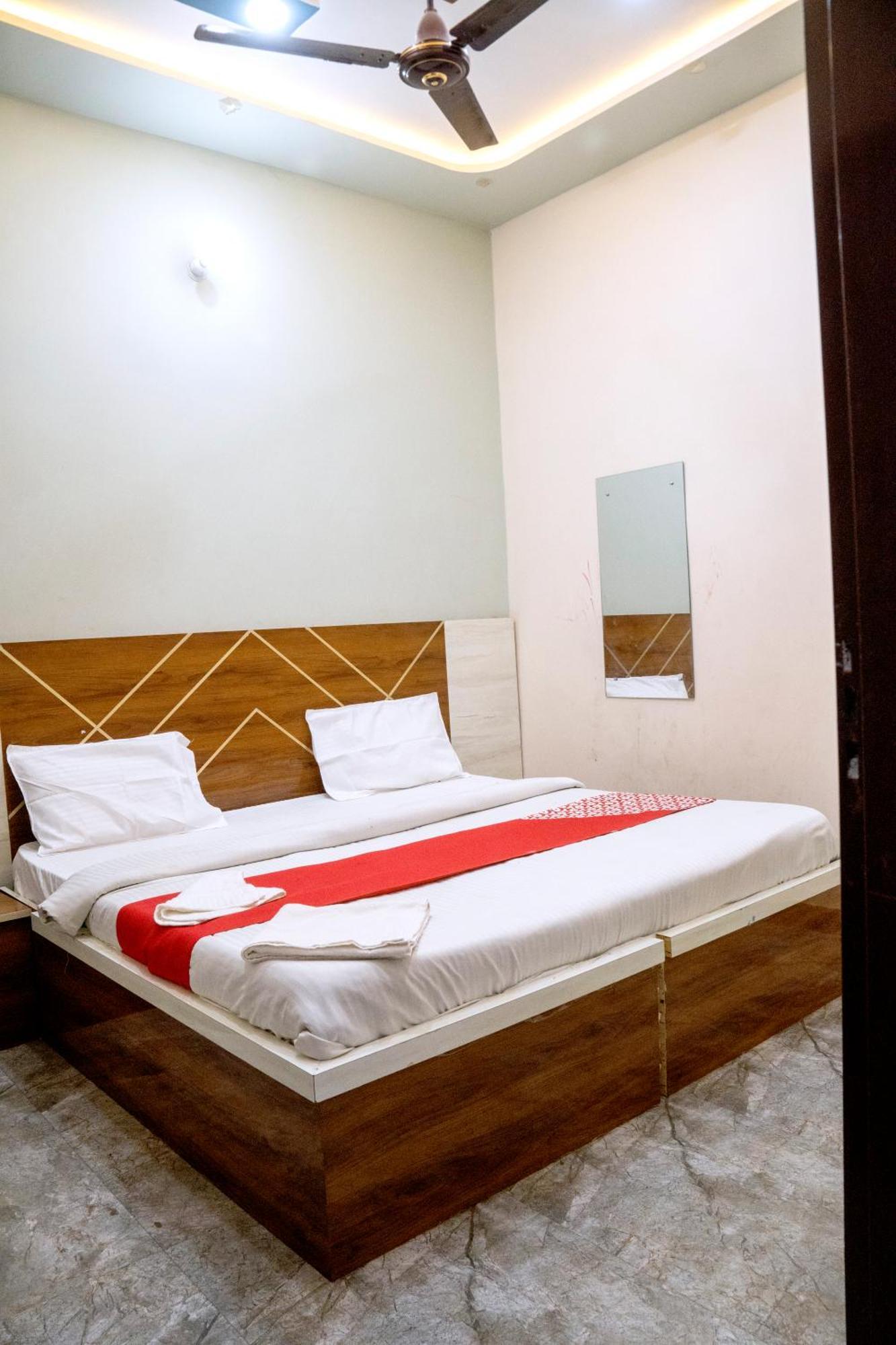 Hotel An Palace Агра Екстер'єр фото